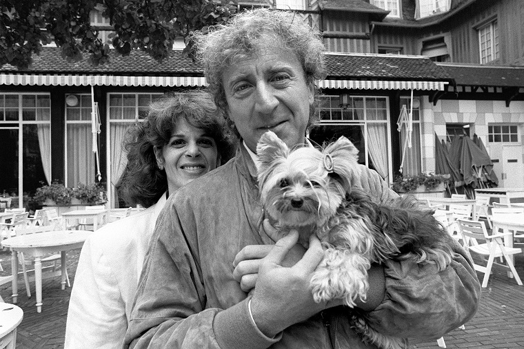 Schauspieler Gene Wilder und seine Frau Gilda Radner und ihr Hund