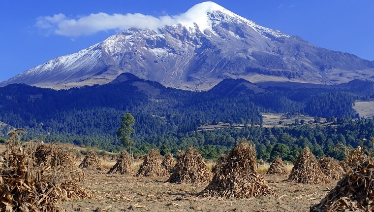 Der Vulkan Pico de Orizaba oder Citlaltepetl ist der höchste Berg Mexikos, unterhält Gletscher und ist ein beliebter Gipfel zum Erklimmen zusammen mit dem Iztaccihuatl und anderen Vulkanen des Landes