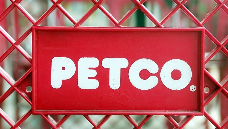 Petco gewährt Mitarbeitern bezahlten Heimtierurlaub